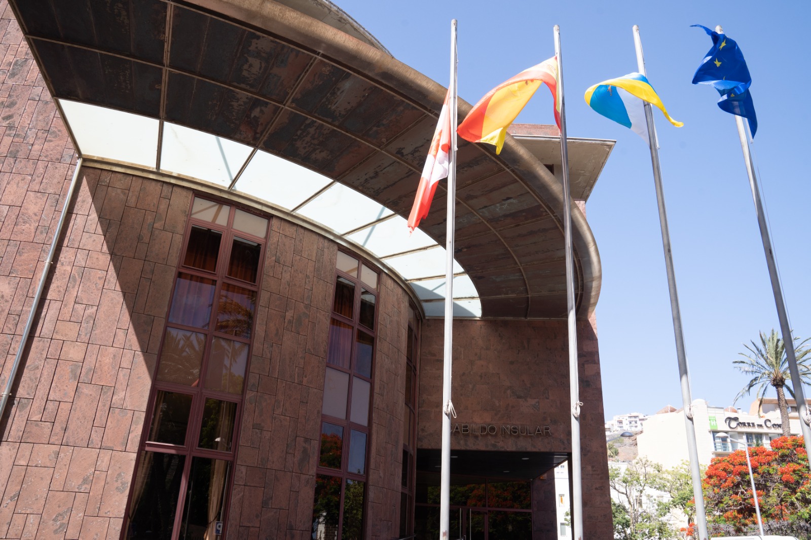 Imagen de Comunicado: El Cabildo realiza seguimiento de la situación en Venezuela y de la comunidad canaria y gomera residente