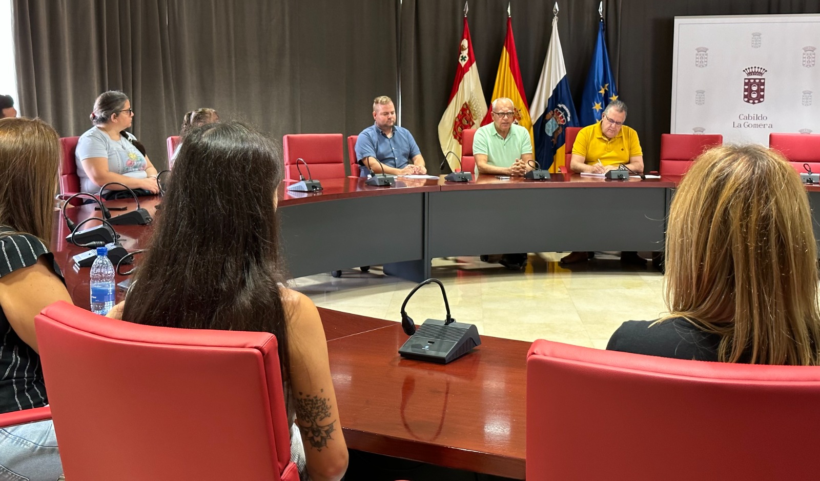 Imagen de El Cabildo activa un nuevo programa de formación y empleo para jóvenes recién titulados 
