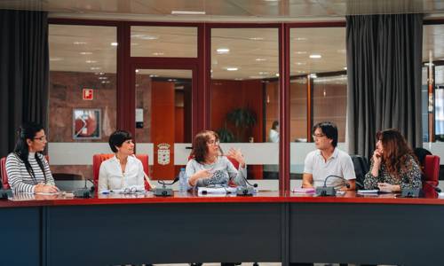 Imagen de Cabildo y ULL coordinan acciones para los próximos meses a través de la Cátedra de Silbo Gomero