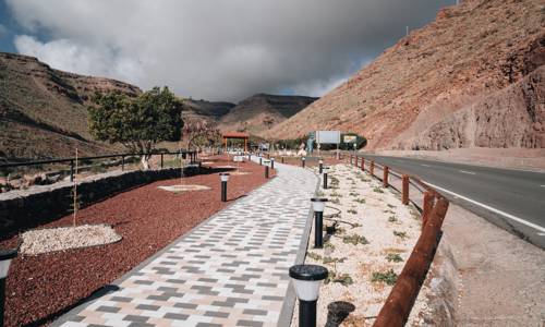 Imagen de El Cabildo culmina los trabajos de mejora de zonas ajardinadas en entornos turísticos de la isla
