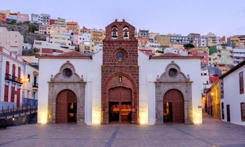 Imagen de El Cabildo acuerda con el Obispado un convenio para rehabilitar el patrimonio eclesiástico de La Gomera