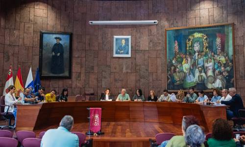 Imagen de El Cabildo se adhiere a la Red “GomeraArcoíris” para reforzar su compromiso con los derechos LGBTIQA+
