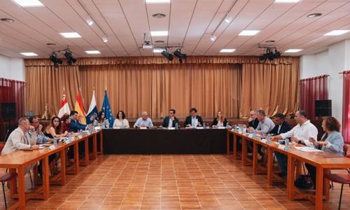 Imagen de Gobierno de Canarias y Cabildo avanzan en la inversión de cerca de 100 millones de euros para la mejora de la red viaria de La Gomera