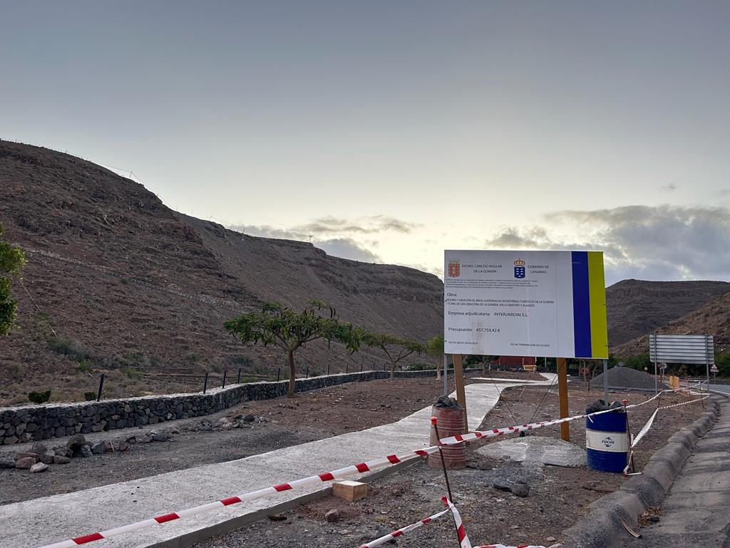 Imagen de El Cabildo inicia los trabajos de mejora de las zonas ajardinadas en entornos turísticos de la isla 