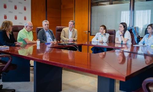 Imagen de Cabildo y Colegio Oficial de Farmacéuticos refuerzan el programa ‘Silbo’ con un nuevo convenio