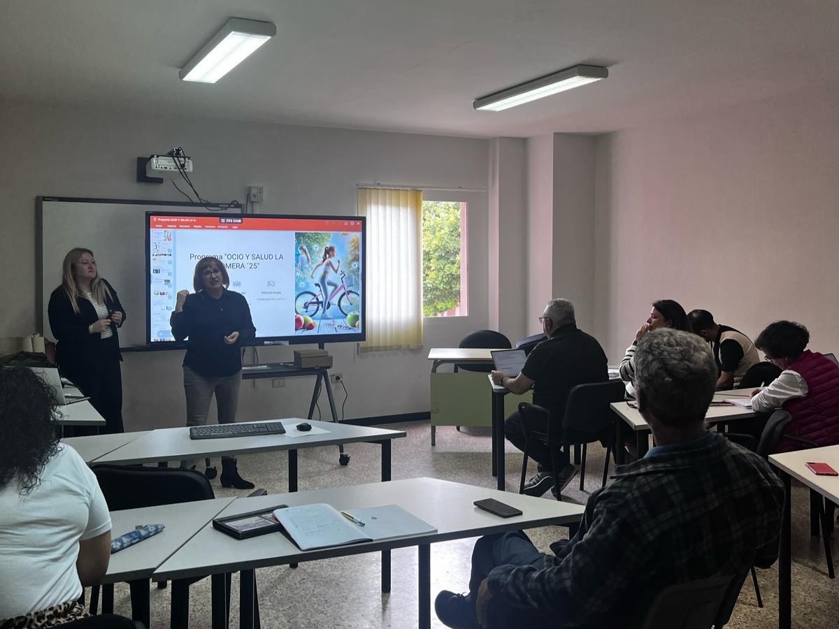 Imagen de El Cabildo presenta el proyecto ‘Recreos Saludables’ a los centros educativos de La Gomera