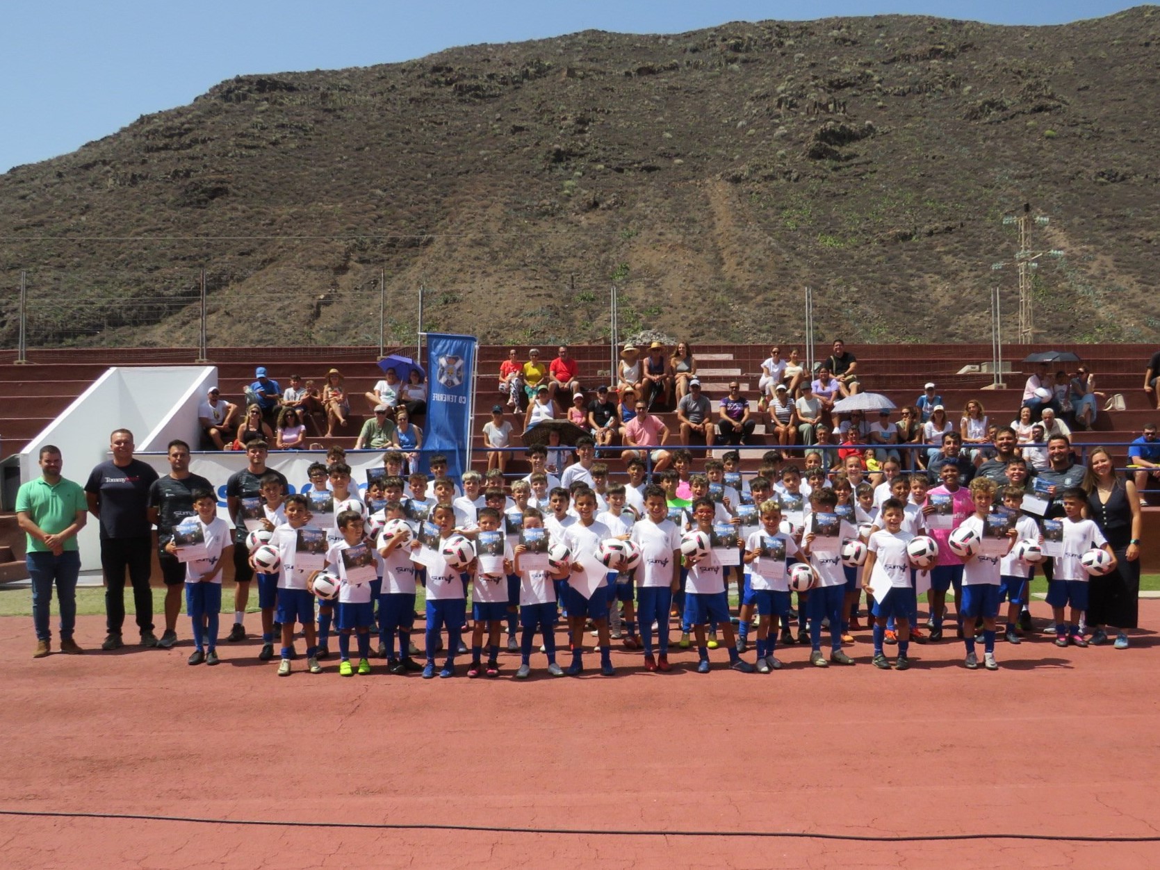 Imagen de El Campus Suma del Club Deportivo Tenerife clausura su edición en la sede de La Gomera