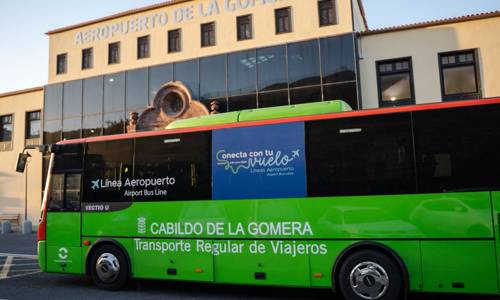Imagen de GuaguaGomera lanza una campaña para fomentar el transporte público en sus rutas con el aeropuerto