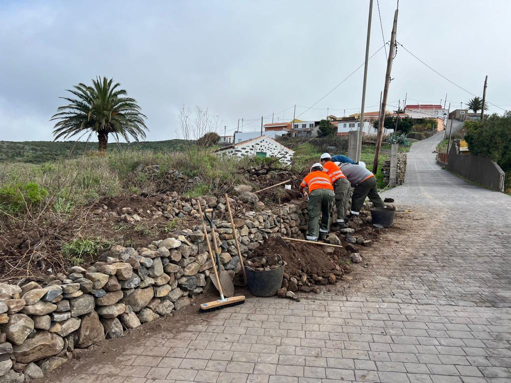 Imagen de El Cabildo ejecuta una treintena de actuaciones para la rehabilitación de bancales en la isla