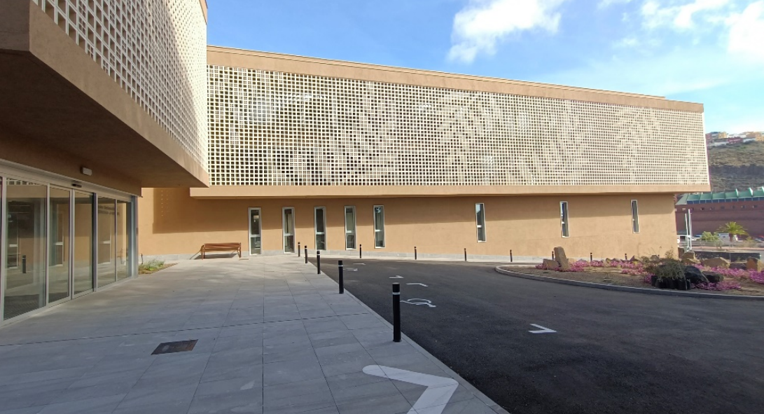 Imagen de El Cabildo aprueba la ordenanza y el reglamento de funcionamiento del centro sociosanitario de San Sebastián