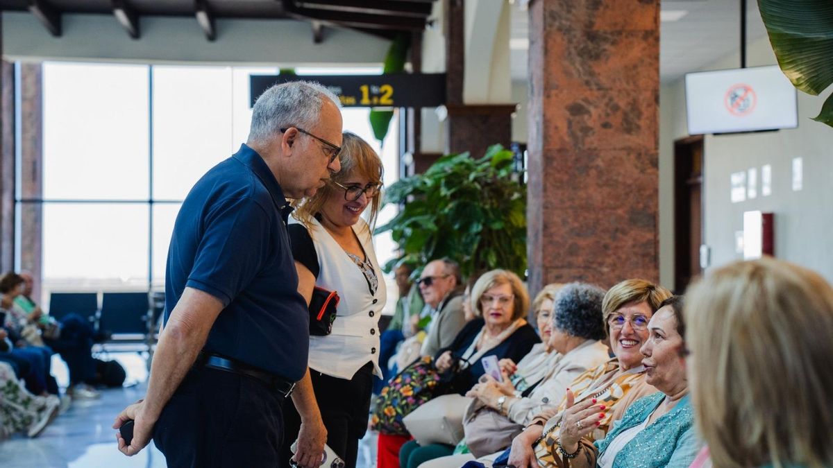 Imagen de El Cabildo abona un millón de euros en ayudas sanitarias y extraordinarias