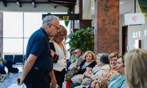 Imagen de El Cabildo abona un millón de euros en ayudas sanitarias y extraordinarias