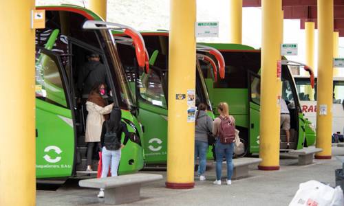 Imagen de GuaguaGomera vuelve a batir récord de pasajeros durante el primer trimestre de 2023