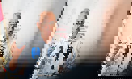 Imagen de El Cabildo abona 550 becas al estudio y al alquiler en el primer listado de la convocatoria