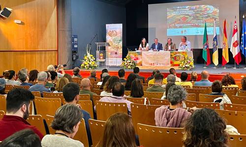 Imagen de Más de un centenar de profesionales abordan en La Gomera los retos de la agroecología desde el municipalismo