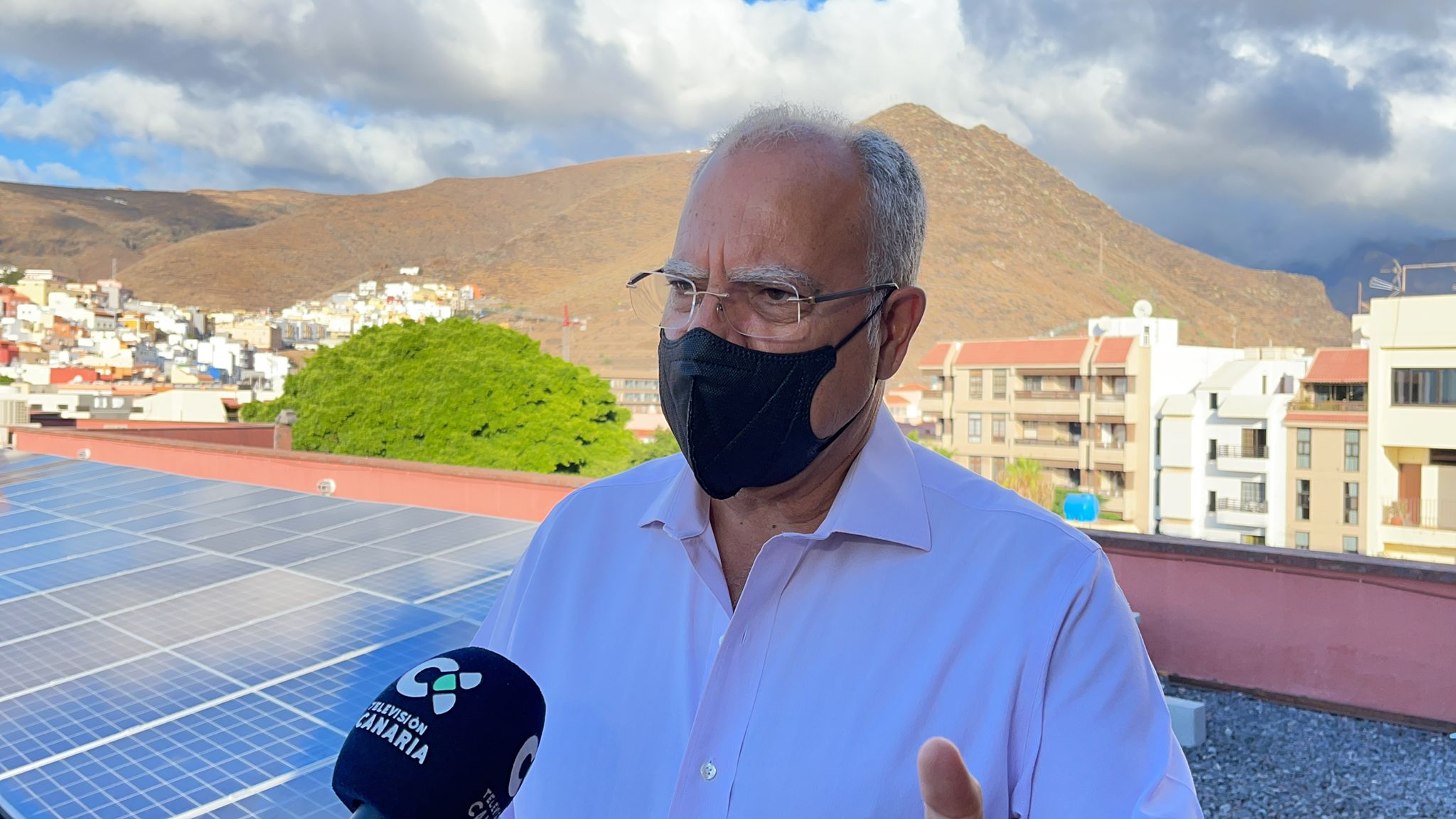 Imagen de El Cabildo se convierte en la primera infraestructura pública energéticamente autosuficiente de La Gomera
