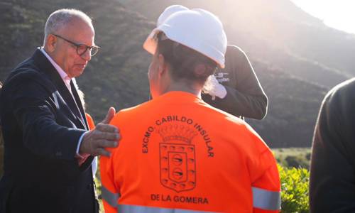 Imagen de El Cabildo activa un servicio permanente para el mantenimiento integral de la red insular de senderos