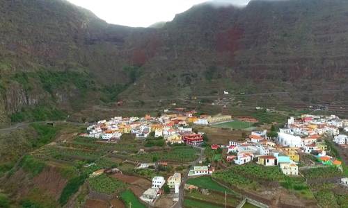 Imagen de El Cabildo da luz verde a cuatro proyectos para la mejora de la accesibilidad a núcleos de interés turístico en Agulo