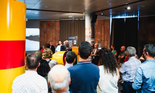 Imagen de El Cabildo acoge la exposición ‘El Humo del Progreso. El Correíllo La Palma, su época y recuperación’