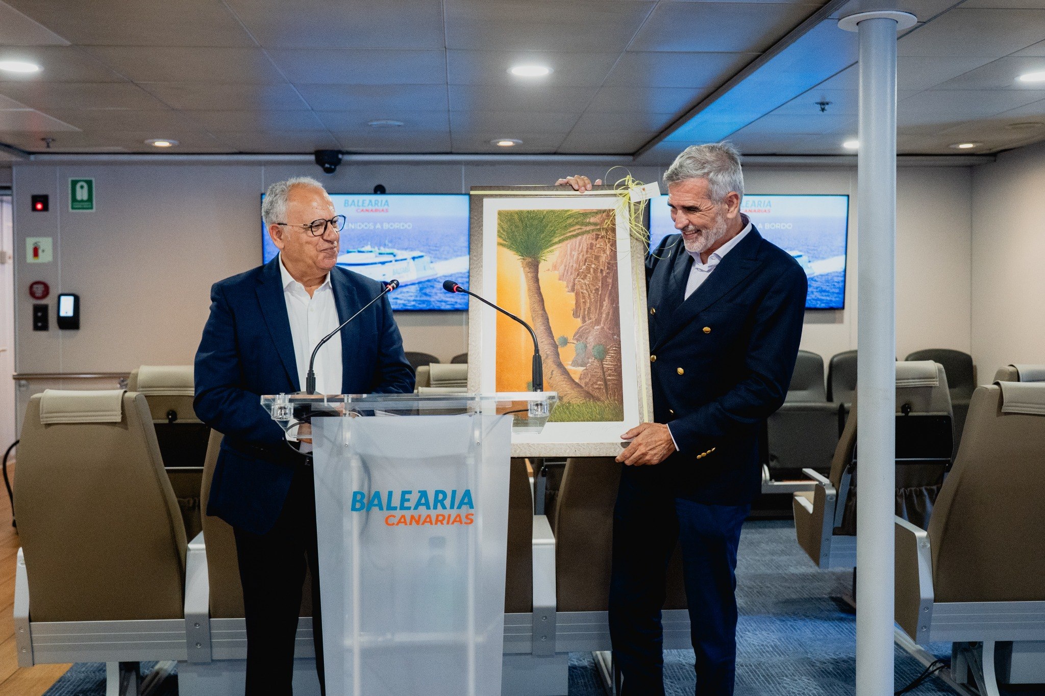 Imagen de Curbelo destaca que la llegada de Baleària Canarias refuerza la competitividad y la conectividad marítima de La Gomera