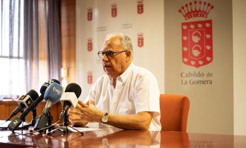 Imagen de El Cabildo da luz verde al convenio suscrito para la implantación de la Policía Autonómica en La Gomera