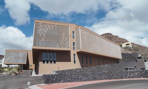 Imagen de El Cabildo aprueba la ampliación de la capacidad fotovoltaica del Centro Sociosanitario de San Sebastián de La Gomera