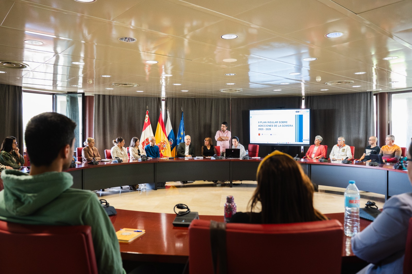 Imagen de El Cabildo presenta a entidades y asociaciones el borrador del II Plan de Adicciones de La Gomera