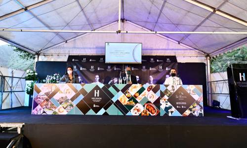 Imagen de El chef Miguel Navarro inaugura con un libro sobre la gastronomía de La Gomera la Colección Hecansa