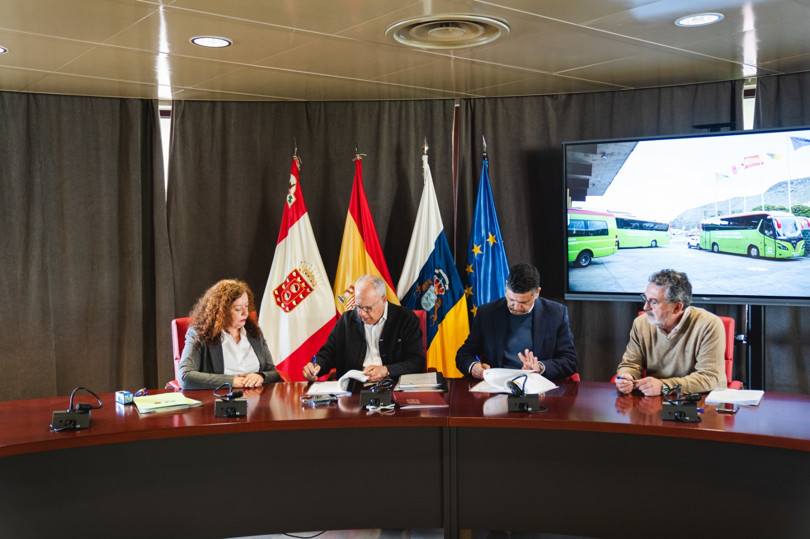 Imagen de GuaguaGomera renueva su flota de transporte público con 12 nuevas guaguas 