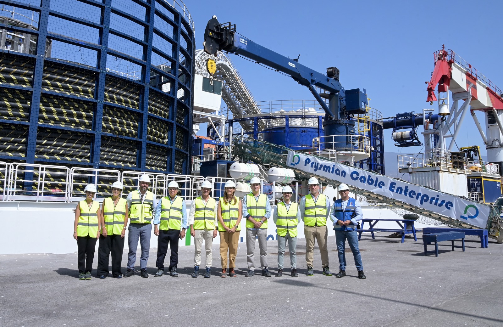 Imagen de El buque Cable Enterprise atraca en el puerto de Granadilla para el tendido del cable submarino entre Tenerife y La Gomera
