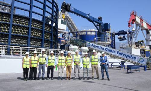 Imagen de El buque Cable Enterprise atraca en el puerto de Granadilla para el tendido del cable submarino entre Tenerife y La Gomera