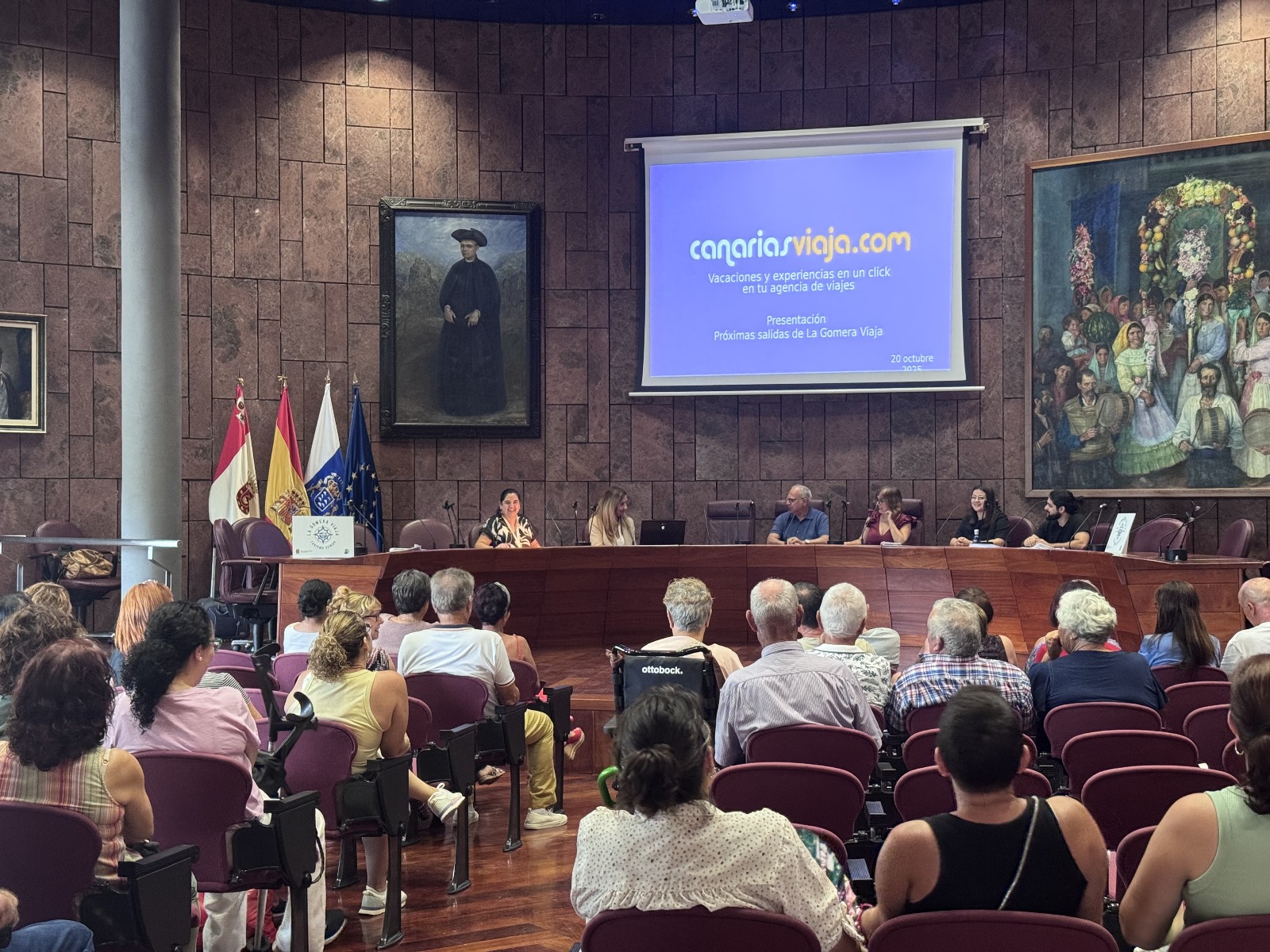 Imagen de El Cabildo inicia los primeros viajes del programa destinado a personas con discapacidad o movilidad reducida