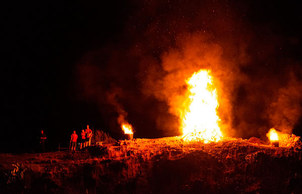 Imagen de El Cabildo de La Gomera refuerza el operativo de emergencias para la noche de las hogueras de San Juan