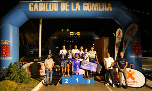 Imagen de Ricardo Hernández y Mia Anne Leadbeater se alzan con la victoria del Triatlón ‘Isla de La Gomera’ 2024