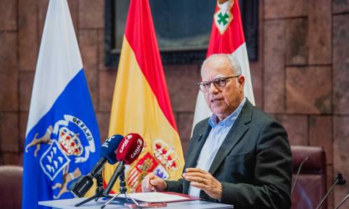 Imagen de Curbelo pide reforzar la bonificación al combustible y una respuesta coordinada ante el conflicto en Oriente Medio