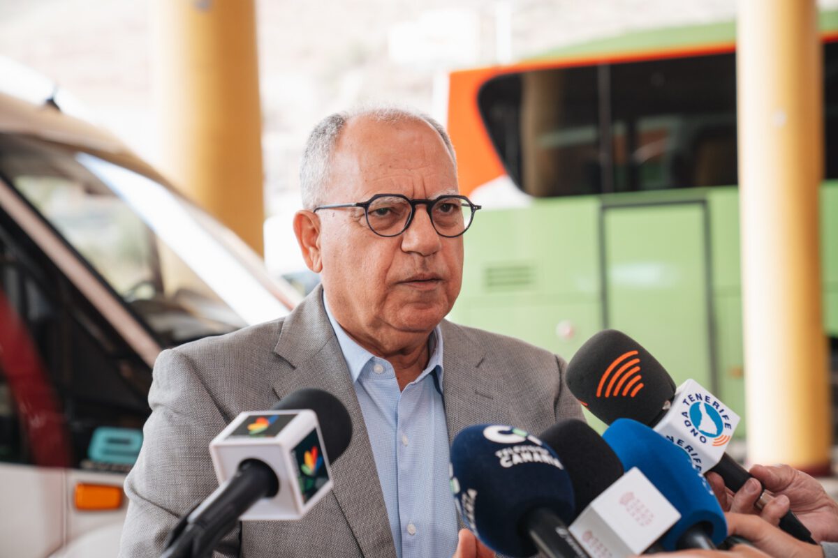 Imagen de El uso del transporte público en La Gomera se incrementa hasta los 185 mil pasajeros en el primer semestre del año 