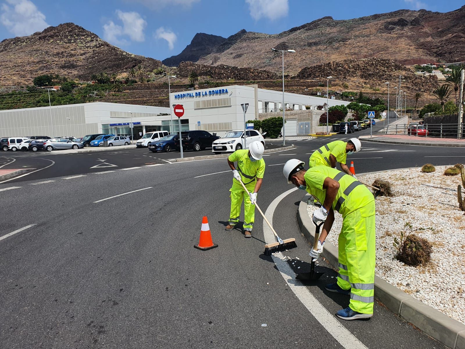 Imagen de El Cabildo activa el nuevo servicio de mantenimiento y conservación de carreteras