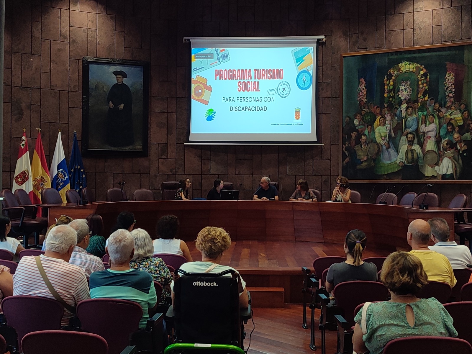 Imagen de El Cabildo pone en marcha un programa de viajes para personas con discapacidad o movilidad reducida