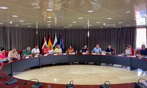 Imagen de Cabildo y ayuntamientos coordinan medidas para afrontar la emergencia hídrica