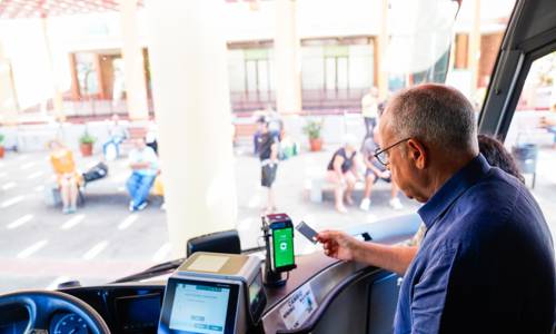 Imagen de GuaguaGomera activa un sistema pionero de pago con tarjeta para garantizar su uso en todas las rutas
