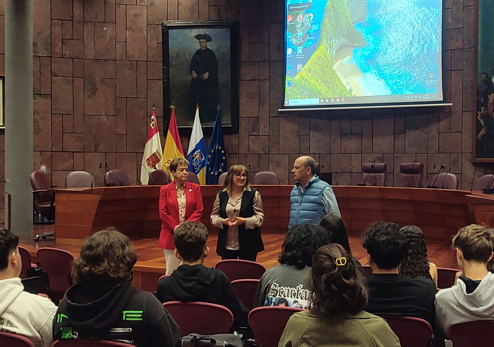 Imagen de Estudiantes de La Gomera participan en una jornada colaborativa en torno a los consejos escolares