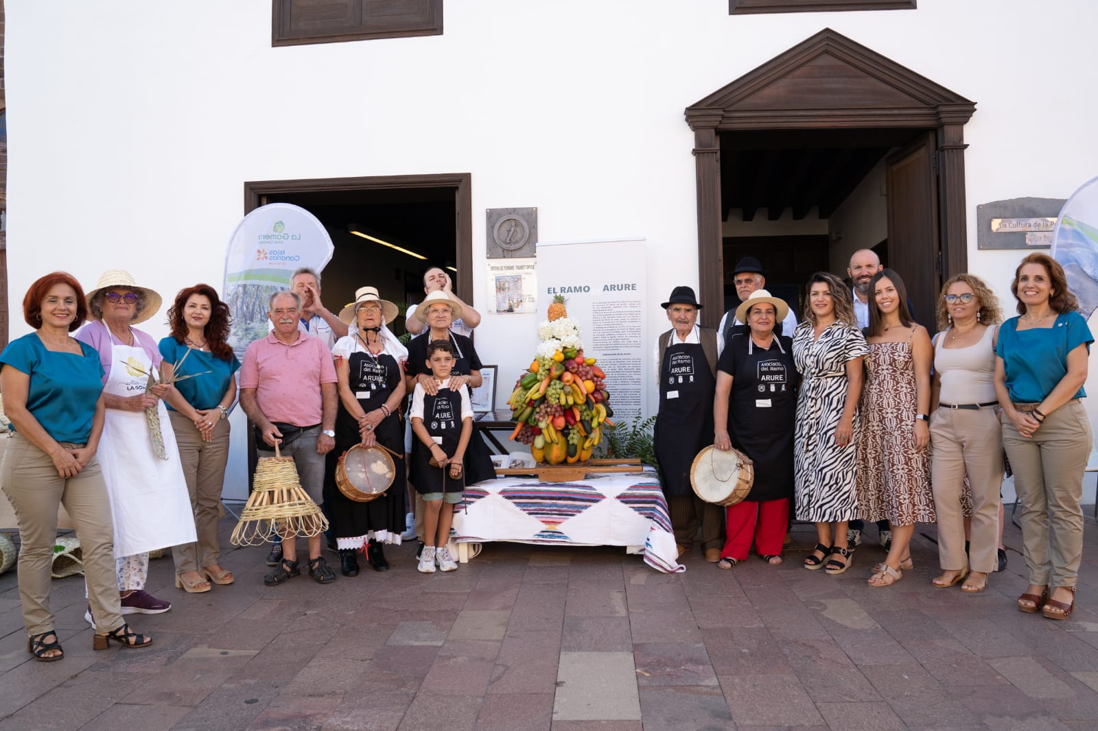 Imagen de Las oficinas de turismo de La Gomera divulgan el patrimonio cultural de la isla a los visitantes