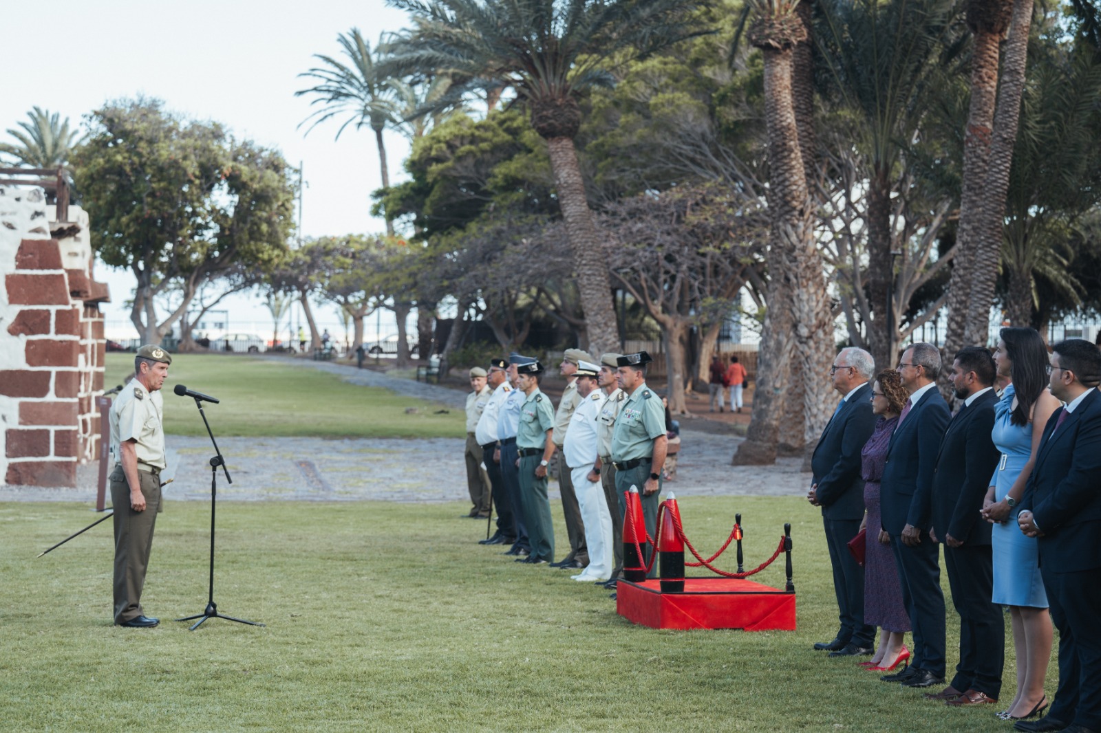 Imagen de La Gomera celebra el Día de las Fuerzas Armadas en el Parque de la Torre del Conde