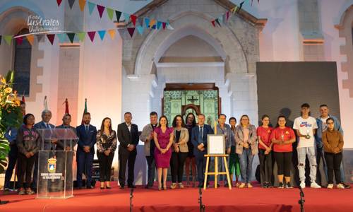 Imagen de Vallehermoso celebra las primeras hogueras de San Juan declaradas como Fiesta de Interés Turístico de Canarias