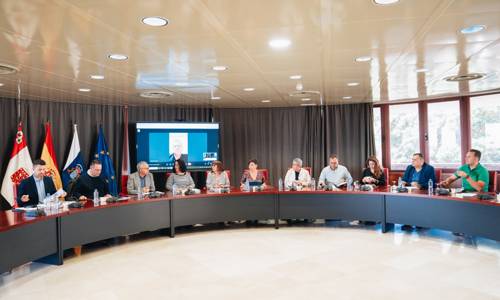 Imagen de Consejería de Educación y Cabildo acuerdan activar un convenio de inversión para los centros escolares