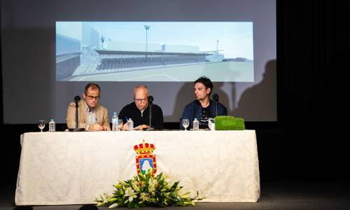 Imagen de El Cabildo invierte 1,1 millones de euros en la remodelación del Campo de Fútbol de Vallehermoso