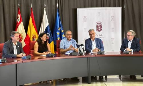 Imagen de El Cabildo y las farmacias gomeras facilitarán el acceso a los tratamientos médicos en zonas aisladas de la isla