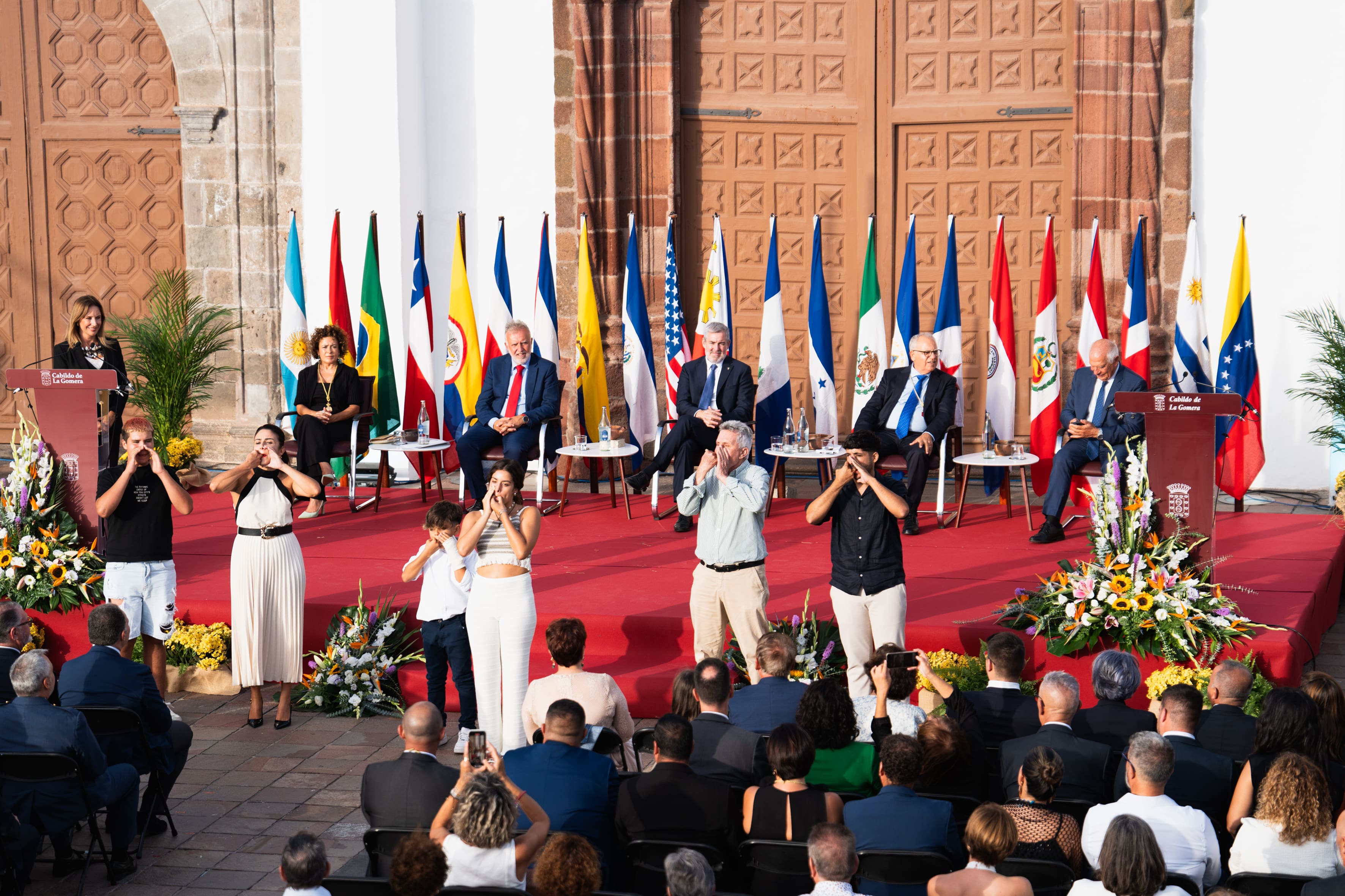 Imagen de El Cabildo pone en valor la labor de la Asociación Cultural Silbo Gomero y la comunidad portadora