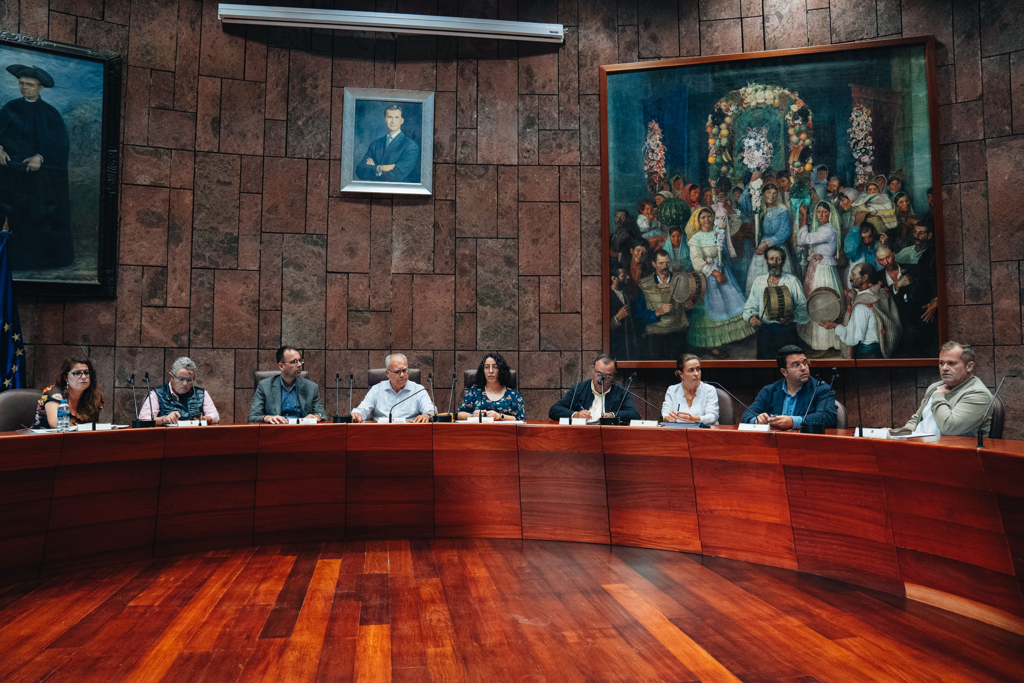 Imagen de El Cabildo aprueba la inversión de 2,5 millones de euros para cooperación con los ayuntamientos