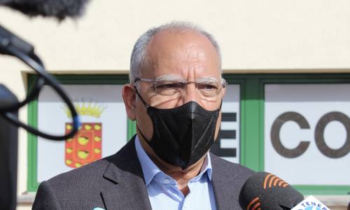 Imagen de Curbelo respalda la propuesta del Gobierno sobre la implantación del certificado para el acceso a interiores